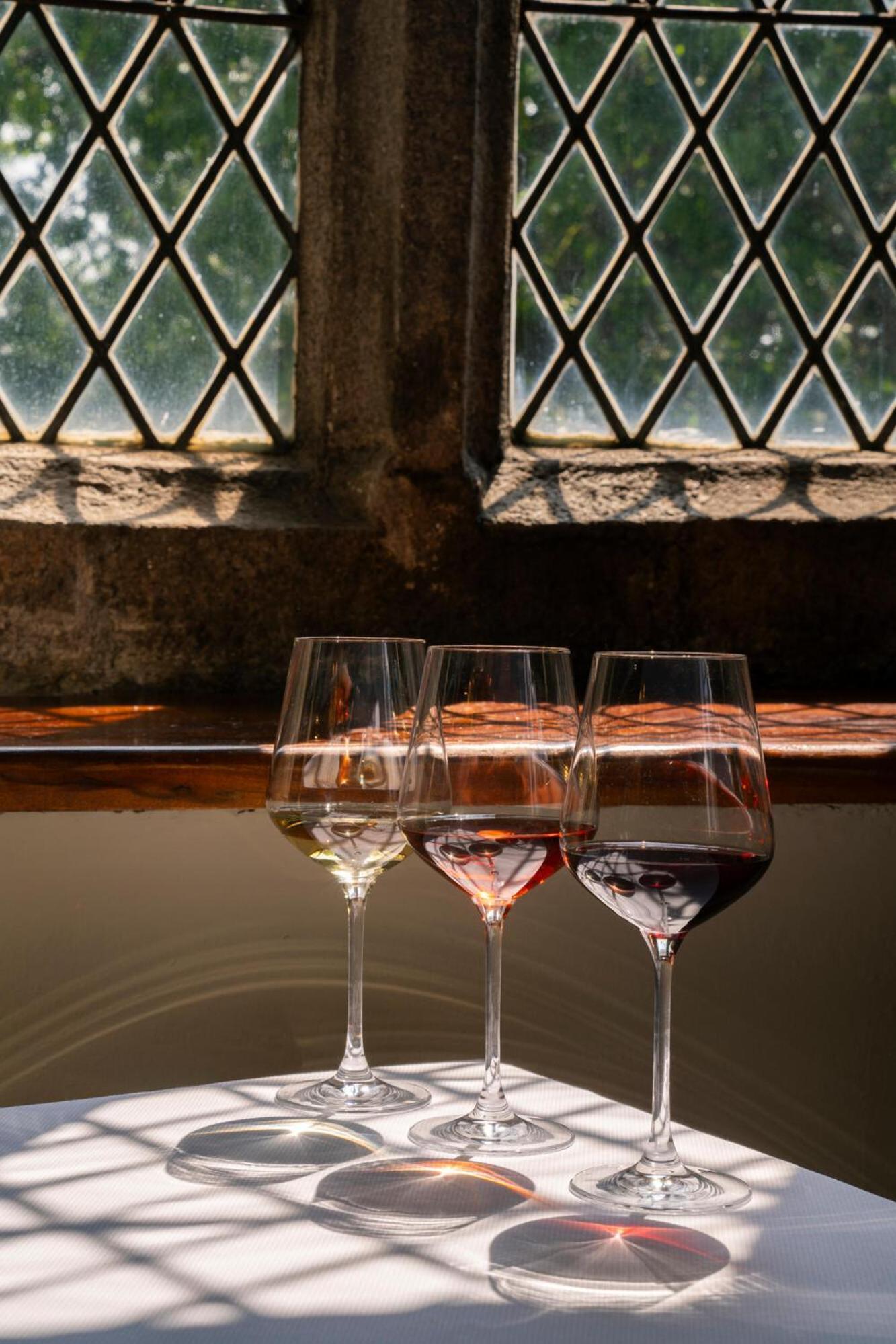 Boringdon Hall Hotel And Spa Plymouth Exterior foto Wine glasses